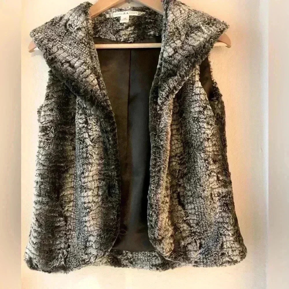 Chelsea & Violet Faux Fur Vest